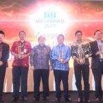 Gubernur Jabar Raih Penghargaan Kepala Daerah Penggerak Ekonomi Syariah