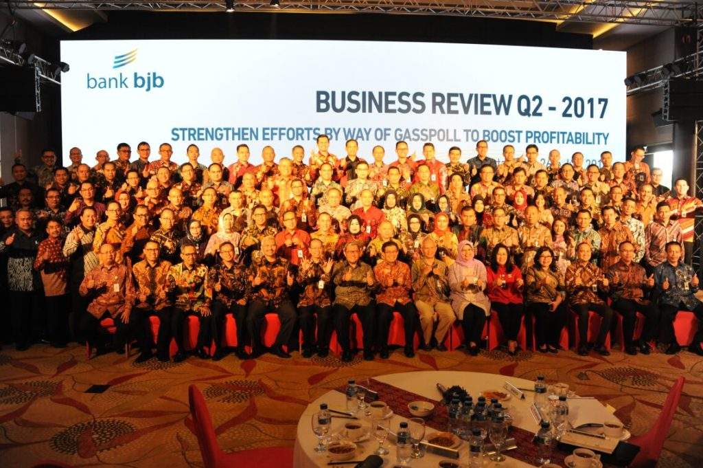 Aher: Sudah Selesai Bersaing Di Daerah, Saatnya BJB Bersaing dengan Perbankan Nasional