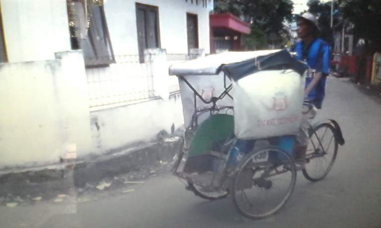 Tukang Becak di Tasik Naik Haji