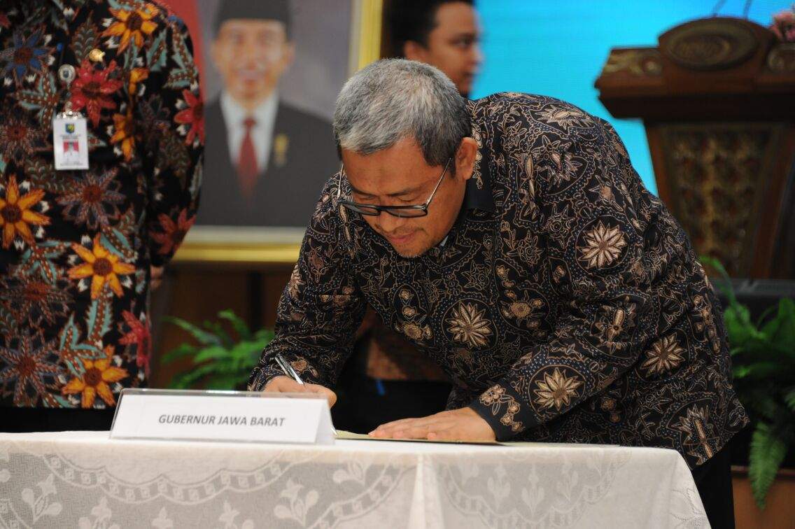 Aher Tandatangani MoU CoE Akuntabilitas Sektor Publik dengan BPKP RI