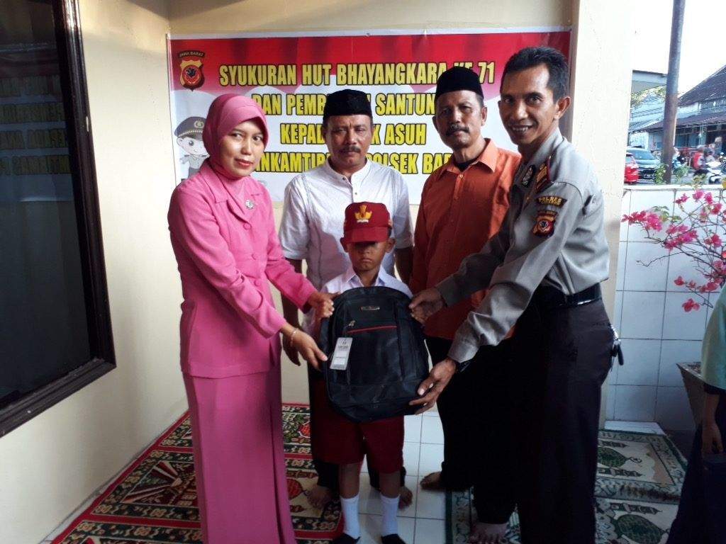 HUT Bhayangkara, Polsek Babakan Santuni Anak Yatim HUT Bhayangkara, Polsek Babakan Santuni Anak Yatim