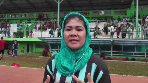 Indri : BK Turun Tangan Dong, Selsaikan Konflik Toto vs Ajam