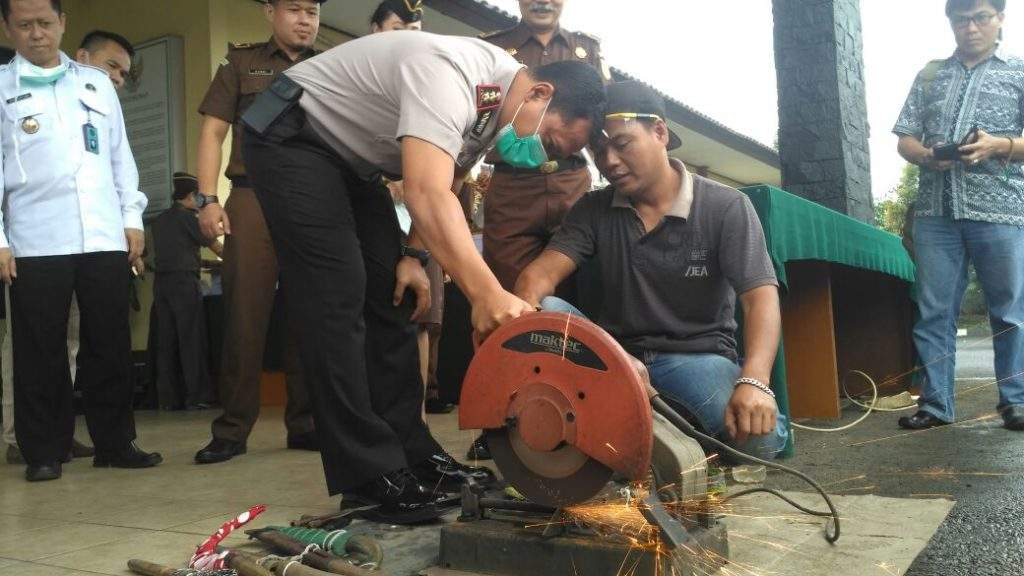 Kejari Singaparna Tasik Musnahkan Enam Jenis BB