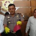 Ogi Diringkus Polisi Karena Gorok Leher Mantan Istri Hingga Kritis Ogi Diringkus Polisi Karena Gorok Leher Mantan Istri Hingga Kritis