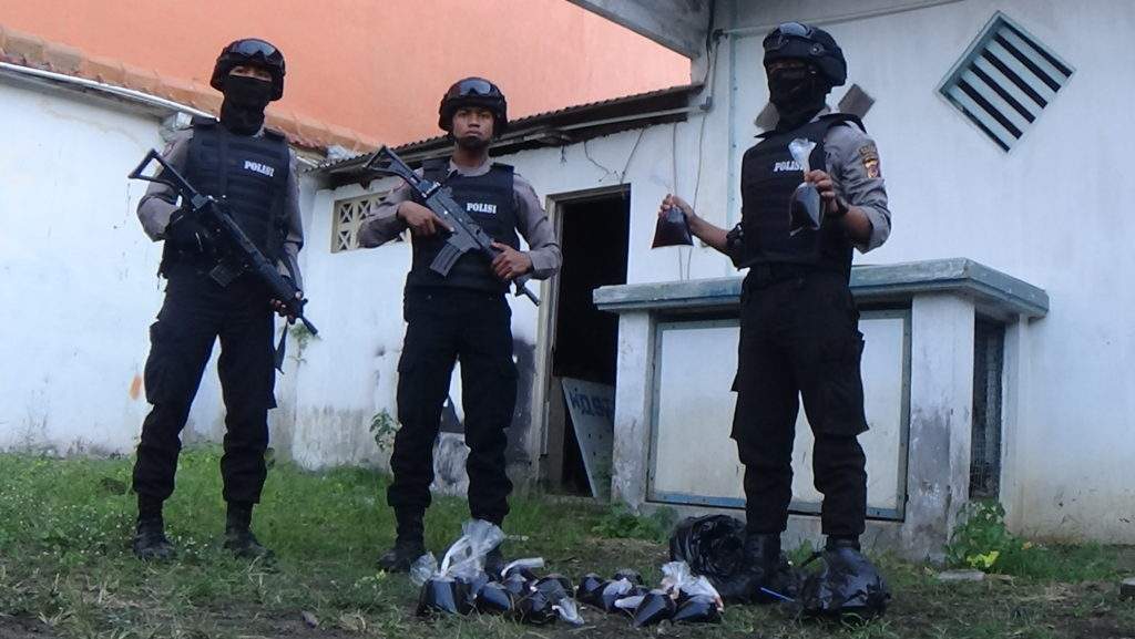 Dua Kali Oknum PNS Ini Tertangkap Jual Miras