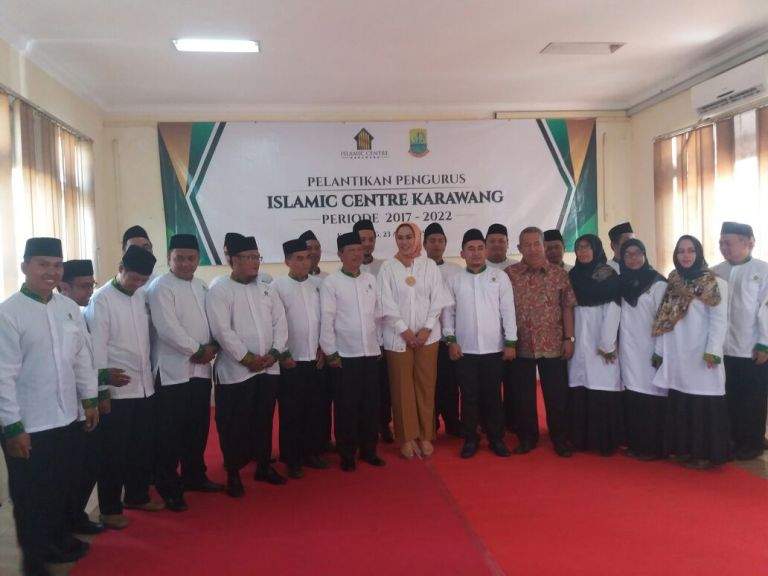 Cellica Lantik Pengurus Islamic Center Baru