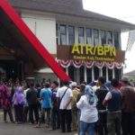 Warga Terdampak Bendungan Leuwi Keris Nyaris Ricuh Depan BPN Kab Tasik