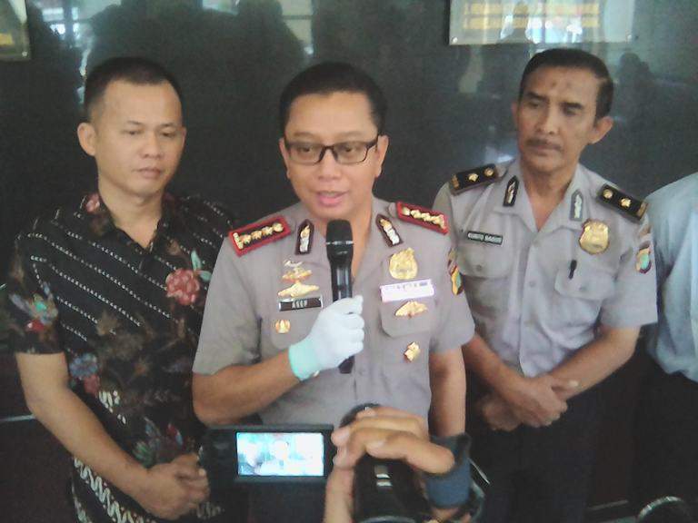 Polrestro Bekasi Tetapkan Guru SD Sebagai Tersangka Baru Kasus Tewasnya Zoya Polrestro Bekasi Tetapkan Guru SD Sebagai Tersangka Baru Kasus Tewasnya Zoya