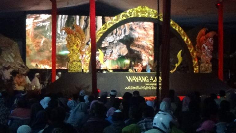 Wayang Ajen Hibur Warga Tasikmalaya