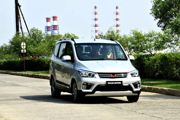 Wuling Confero Akan Acak-acak Harga Segmen Low MPV Dalam Negeri Wuling Confero Akan Acak-acak Harga Segmen Low MPV Dalam Negeri