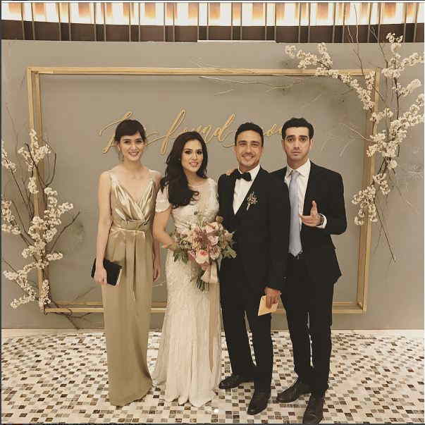 Foto Bareng Pengantin, Renata & Fachri Albar Dinilai Lebih Menawan Foto Bareng Pengantin, Renata & Fachri Albar Dinilai Lebih Menawan