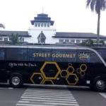 Bus Yang Disulap Jadi Restoran Berjalan di Bandung, Penasaran?