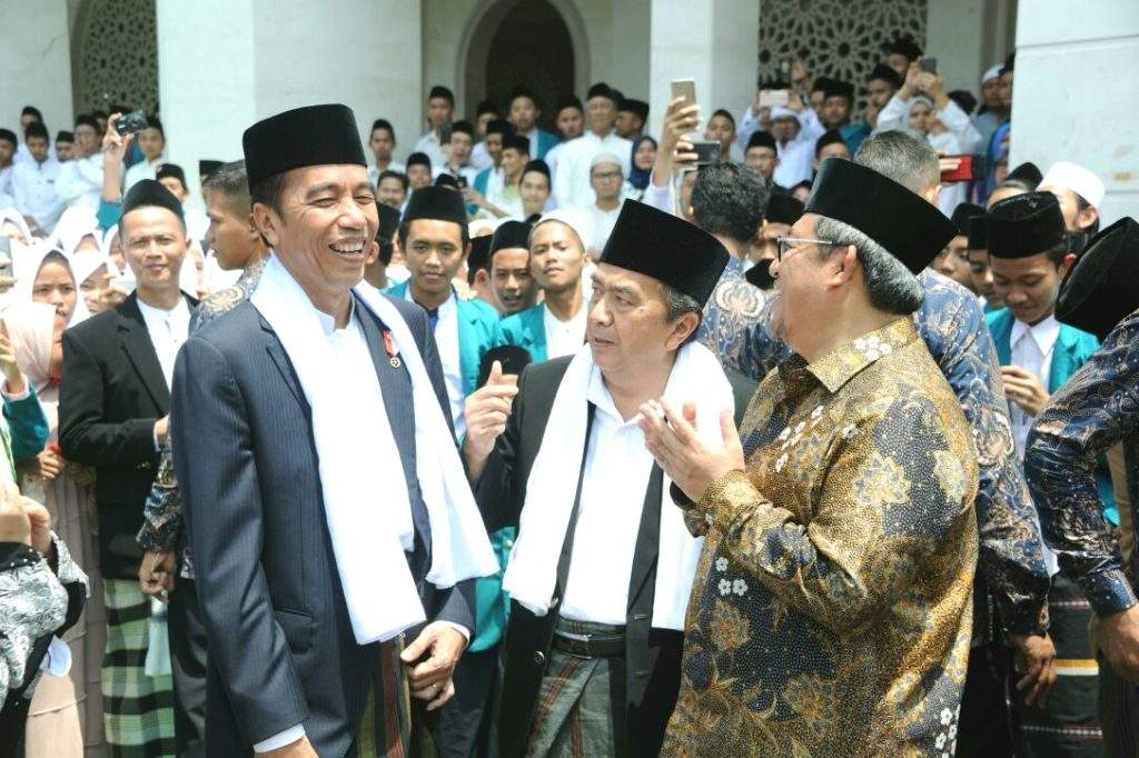 Iduladha di Sukabumi, Jokowi Berjanji Selesaikan Infrastruktur Transportasi Kawasan Iduladha di Sukabumi, Jokowi Berjanji Selesaikan Infrastruktur Transportasi Kawasan