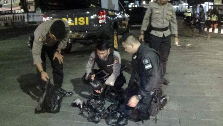 27 Kantong Plastik Miras Oplosan Disita Satuan Sabara Polres Tasik Kota