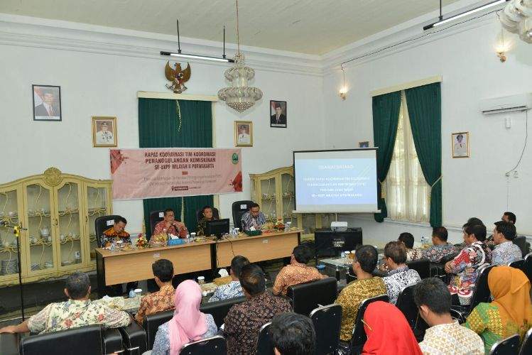 Turunkan Angka Kemiskinan, Demiz Minta Hindari Copy Paste Anggaran & Lakukan Update Data