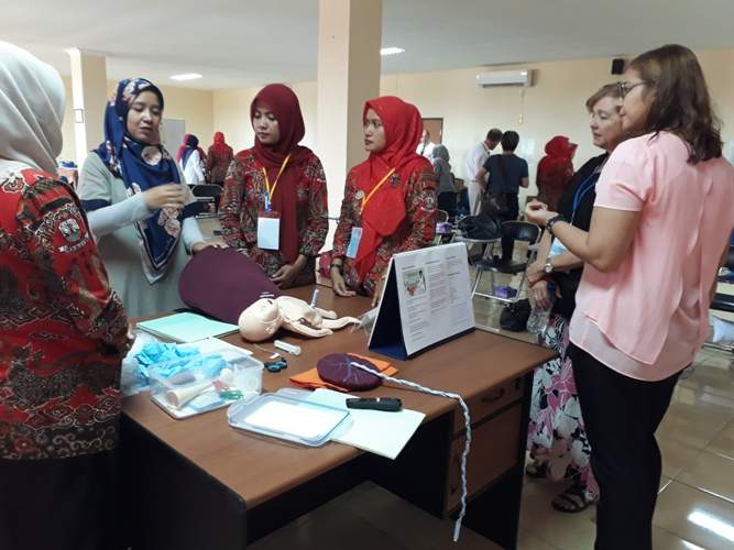 Upgrade Skill Tenaga Medis, RSUD Waled Datangkan Empat "Dokter Bule" Ahli Persalinan