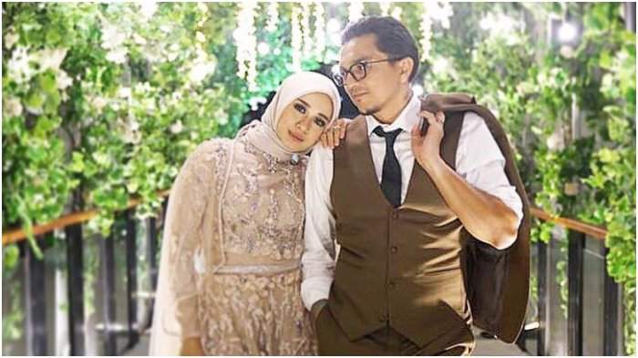 Penampilan Seperti Ini Saat Resepsi di Bandung, Laudya Cynthia Bella Kebanjiran Komentar Penampilan Seperti Ini Saat Resepsi di Bandung, Laudya Cynthia Bella Kebanjiran Komentar