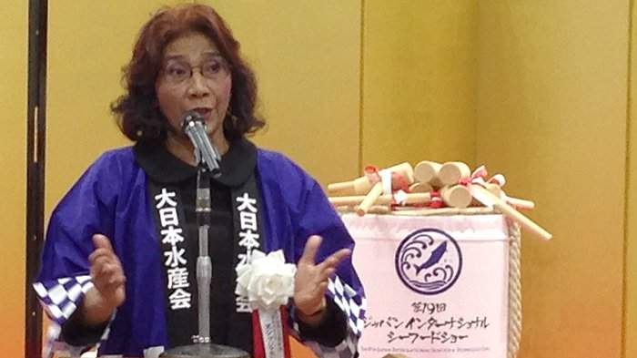 Susi Pudjiastuti Sebagai Host Spesial Dalam Acara Topik Hangat Setahun ke Depan