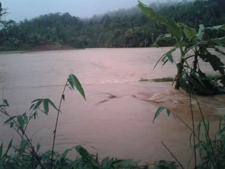 Banjir Kepung Pangandaran, Empat Orang Tewas Banjir Kepung Pangandaran, Empat Orang Tewas