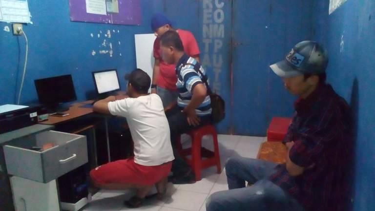 Polisi Tangkap Dua Sindikat Pemalsuan SIM & KTP di Tasik