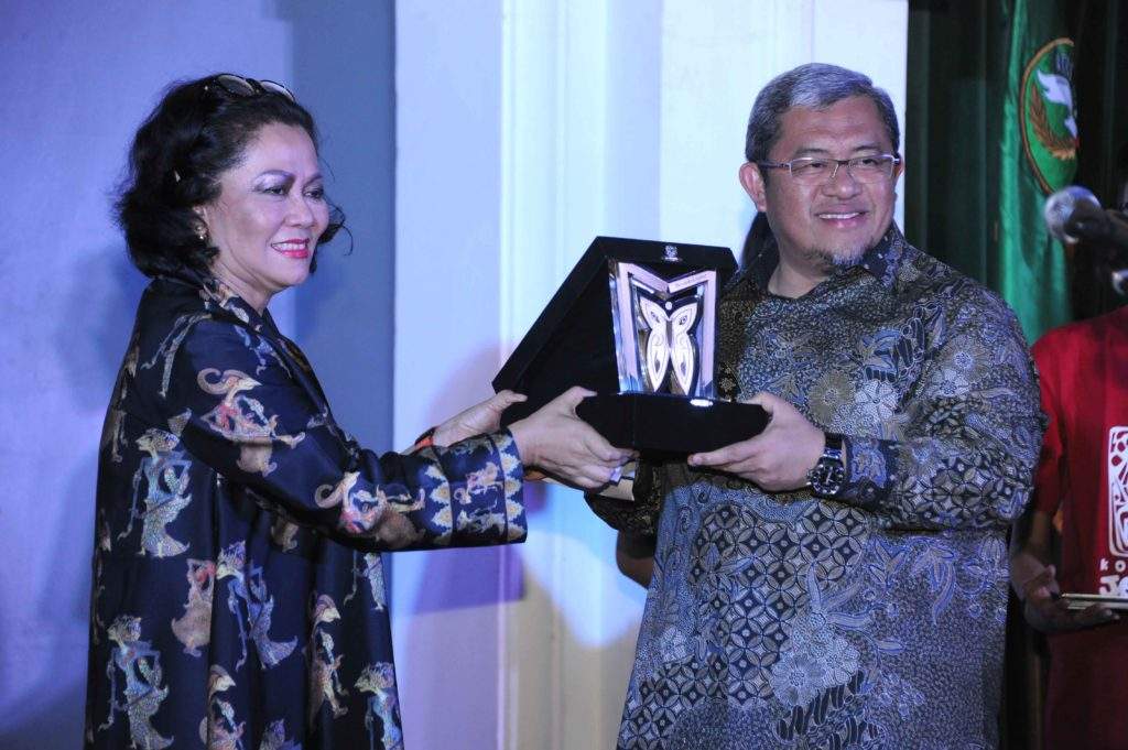 Peduli Museum, Aher Raih Anugerah Purwakalagrha Peduli Museum, Aher Raih Anugerah Purwakalagrha