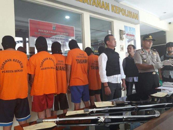 Delapan Para Pelaku 365 Ini Hanya Mencari Popularitas Genknya Delapan Para Pelaku 365 Ini Hanya Mencari Popularitas Genknya