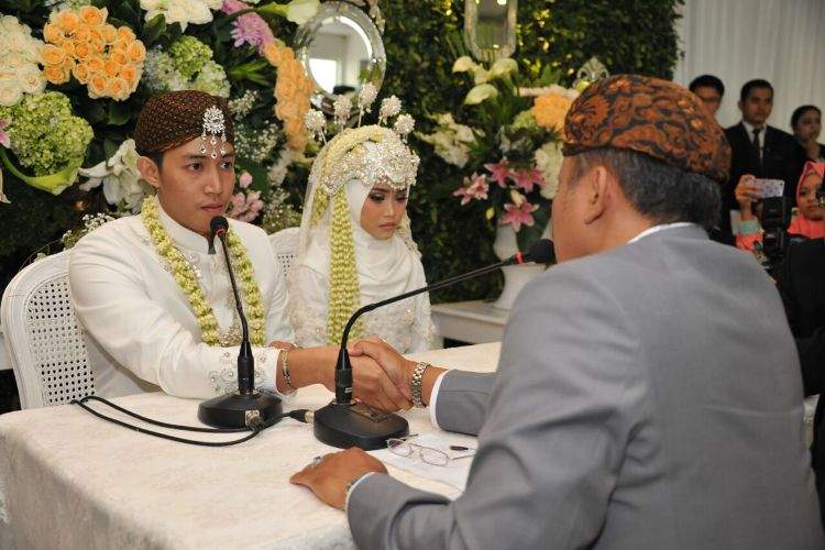 Gubernur Aher Nikahkan Putra Kedua