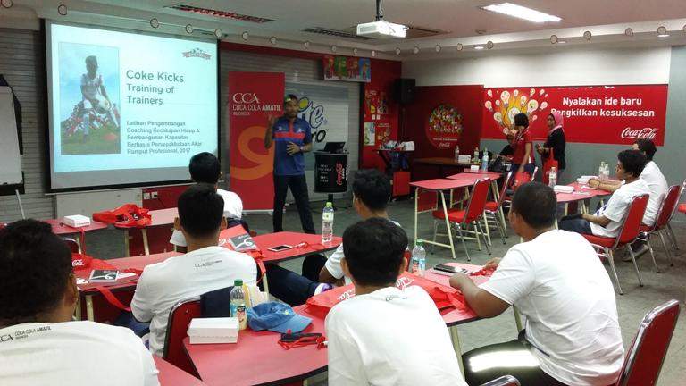 CCAI Dan ASA Foundation Gelar Pelatihan Coke Kick di Dua Daerah di Jabar CCAI Dan ASA Foundation Gelar Pelatihan Coke Kick di Dua Daerah di Jabar