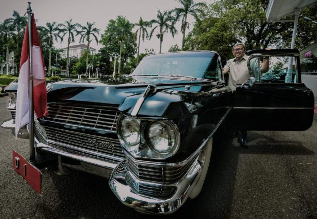 Cerita Gubernur Jabar Kendarai Mobil Kuno Di Gedung Pakuan Cerita Gubernur Jabar Kendarai Mobil Kuno Di Gedung Pakuan