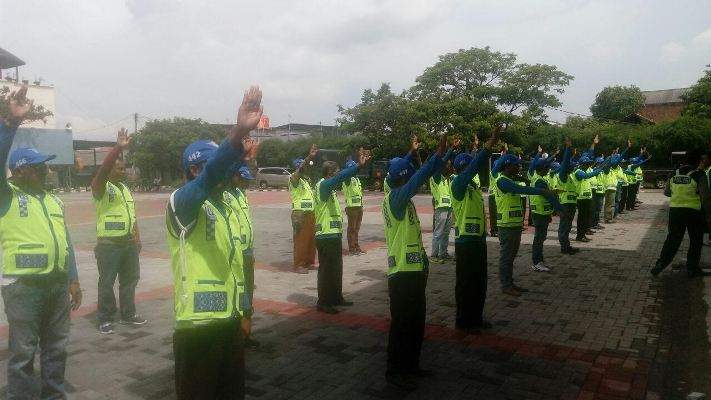 Sat Lantas Polrestro Bekasi Latih Supeltas Para Mantan Juru Parkir