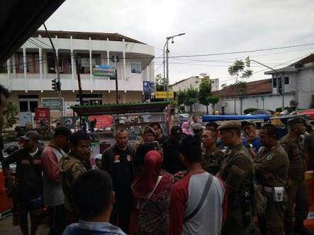 Pegang Bagian Ini Satpol PP Wanita, Tukang Becak Jadi DPO