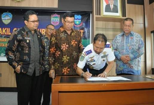 15 Kota Kabupaten Di Jabar Raih Penghargaan Wahana Tata Nugraha, Kab Cirebon "Gigit Jari" 15 Kota Kabupaten Di Jabar Raih Penghargaan Wahana Tata Nugraha, Kab Cirebon "Gigit Jari"