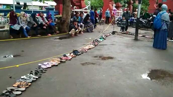 Hanya Ingin Memiliki eKTP, Ratusan Masyarakat Kab Cirebon Rela Antri Dari Pagi Buta