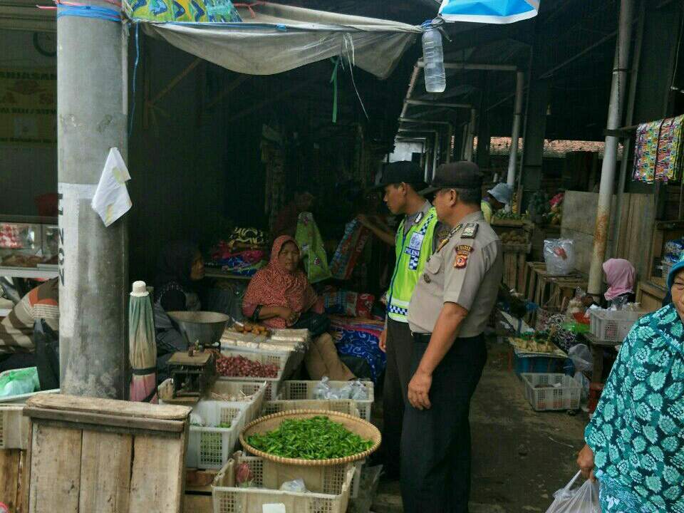 Polsek Babakan Gencar Monitoring Harga Sembako