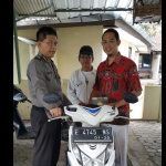 Polsek Pabuaran Serahkan Sepeda Motor Curian Ke Pemiliknya