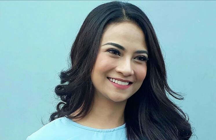 Artis Vanessa Angel Ditangkap Gara-gara Prostitusi Online Artis Vanessa Angel Ditangkap Gara-gara Prostitusi Online