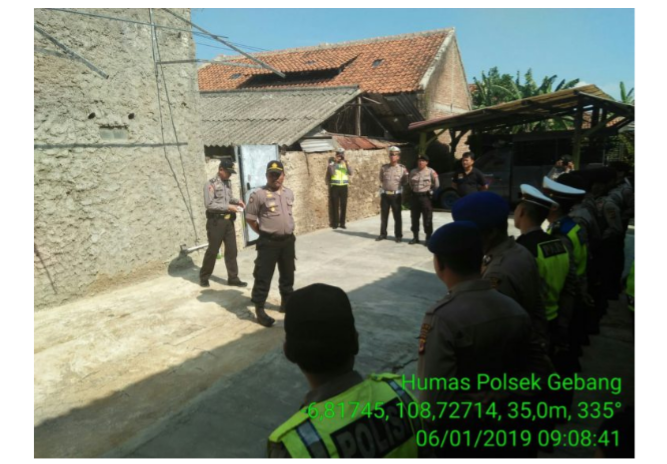 Kapolsek Pimpin Giat Pam Pembongkaran Pasar Gebang