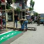 Lagi, Satpol PP Kab Cirebon Tertibkan Reklame Tak Berizin