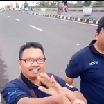 Penuhi Nazar, "Kepala Puskesmas Paripurna" Jalan Kaki Dari Cibogo Ke Sumber