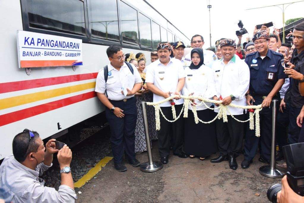 Langkah Awal Reaktivasi, KA Pangandaran Diluncurkan