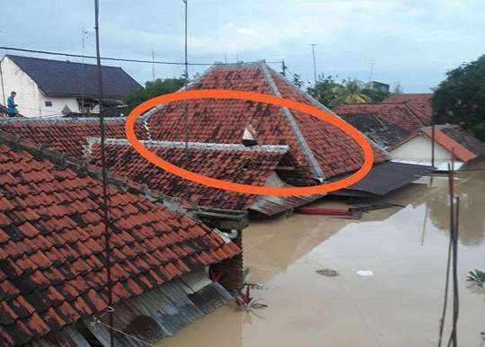 DPRD Minta Pemkab Serius Tangani Banjir di Cirebon Timur DPRD Minta Pemkab Serius Tangani Banjir di Cirebon Timur