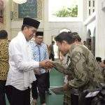 Kunjungi Cianjur, Presiden Serahkan 115 Sertifikat Wakaf