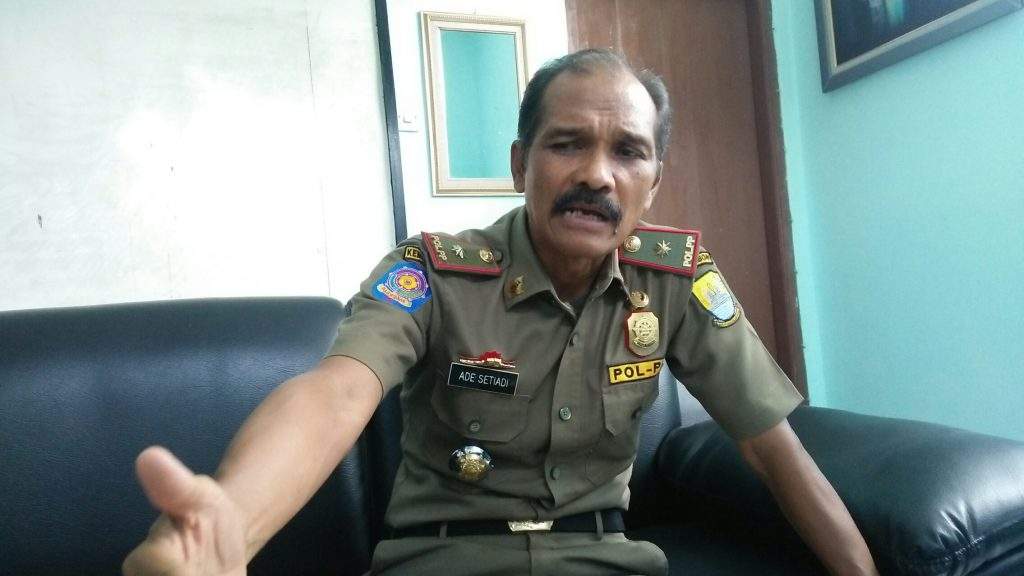 Belum Kantongi Izin, Indomart Samping Batik Trusmi Beroperasi Lagi Belum Kantongi Izin, Indomart Samping Batik Trusmi Beroperasi Lagi