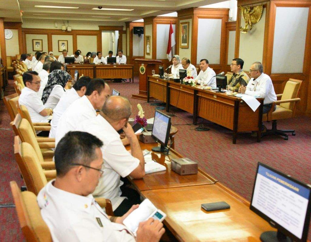 Sekda Jabar Minta Inspektorat Tindak Lanjuti Hasil Pemeriksaan BPK Sekda Jabar Minta Inspektorat Tindak Lanjuti Hasil Pemeriksaan BPK