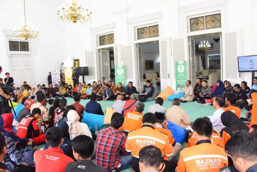 Pertama Kalinya Ridwan Kamil Menerima Langsung Keluhan Masyarakat