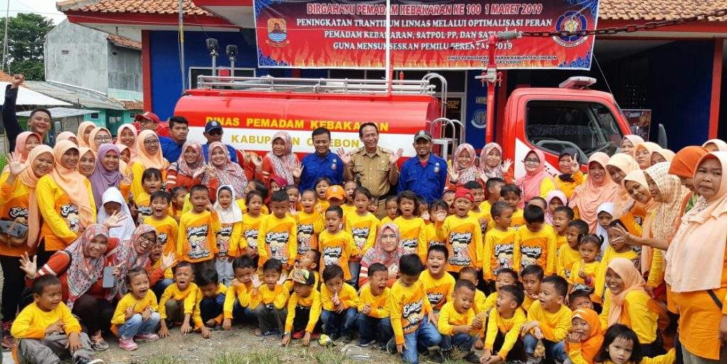 Meriah Banget! Kunjungan RA Dhiyaush Safa & PAUD Almira Najla Ke Damkar Ciledug Meriah Banget! Kunjungan RA Dhiyaush Safa & PAUD Almira Najla Ke Damkar Ciledug