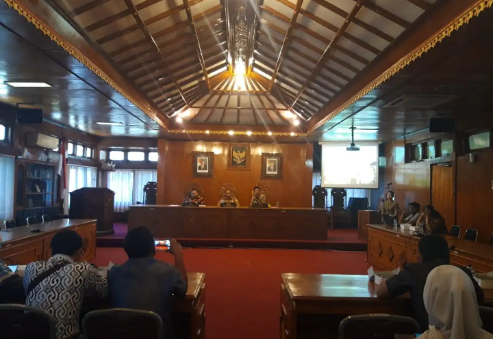 Cari Solusi Sampah Plastik, DPRD Kab Cirebon Kunker Ke Bali