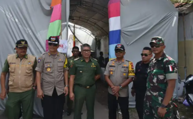 Kapolres Cirebon Pantau Langsung Pengamanan Rapat Pleno Hasil Pemilu Tingkat PPK
