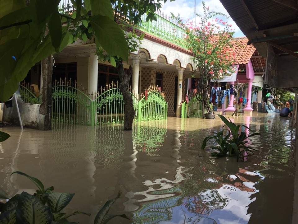 Hujan Lagi! Cirebon Timur Makin Parah Dilanda Banjir Hujan Lagi! Cirebon Timur Makin Parah Dilanda Banjir
