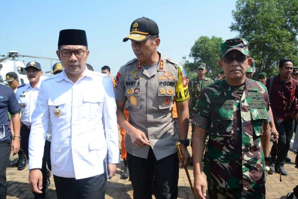 Pangdam, Panglima TNI, Kapolri & Gubernur Jabar Pantau Arus Mudik